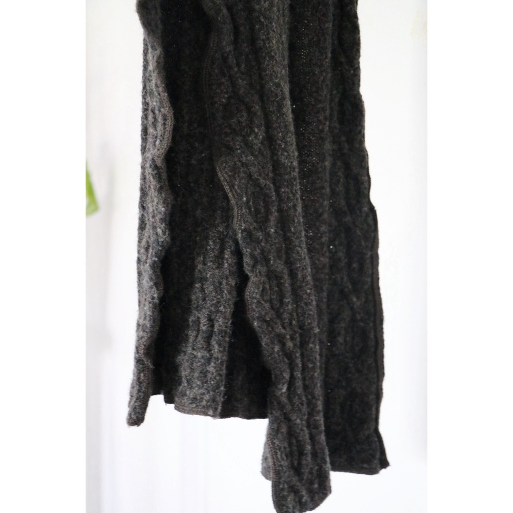 Men’s COACH cable scarf - Picture 4 of 6